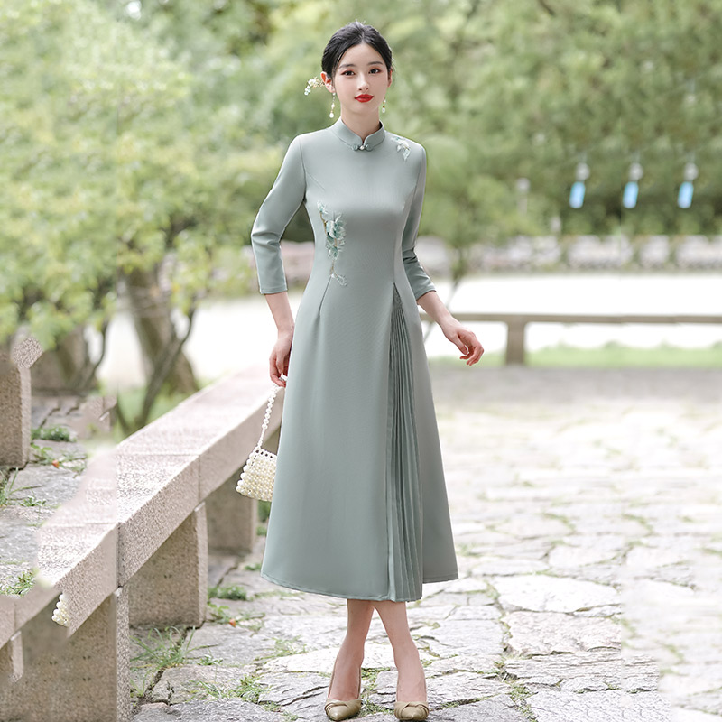 Spring cheongsam, lightweight retro dress, 2024 years, light style, long sleeve Spring cheongsam, lightweight retro dress, 2024 years, light style, long sleeve