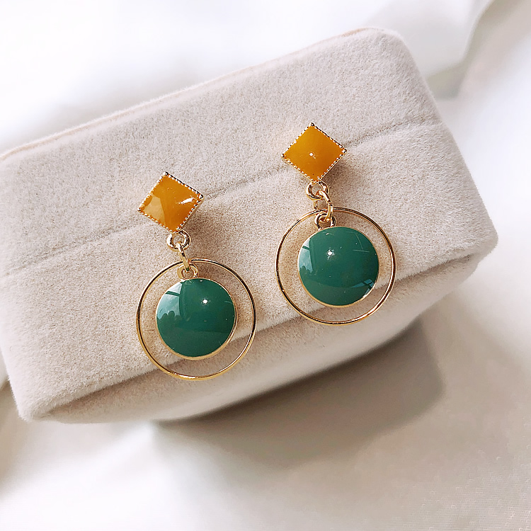 2020 Collider Color Retro Earrings Spring Summer New Ear Pin s925 Silver Pin Green Earbuds Net Red Temperament Female Ear Trim