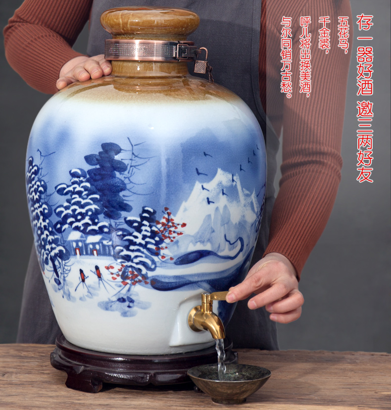 An empty bottle of jingdezhen ceramic jars 10 jins 20 jins 30 pounds it 50 kg waxberry wine bottle