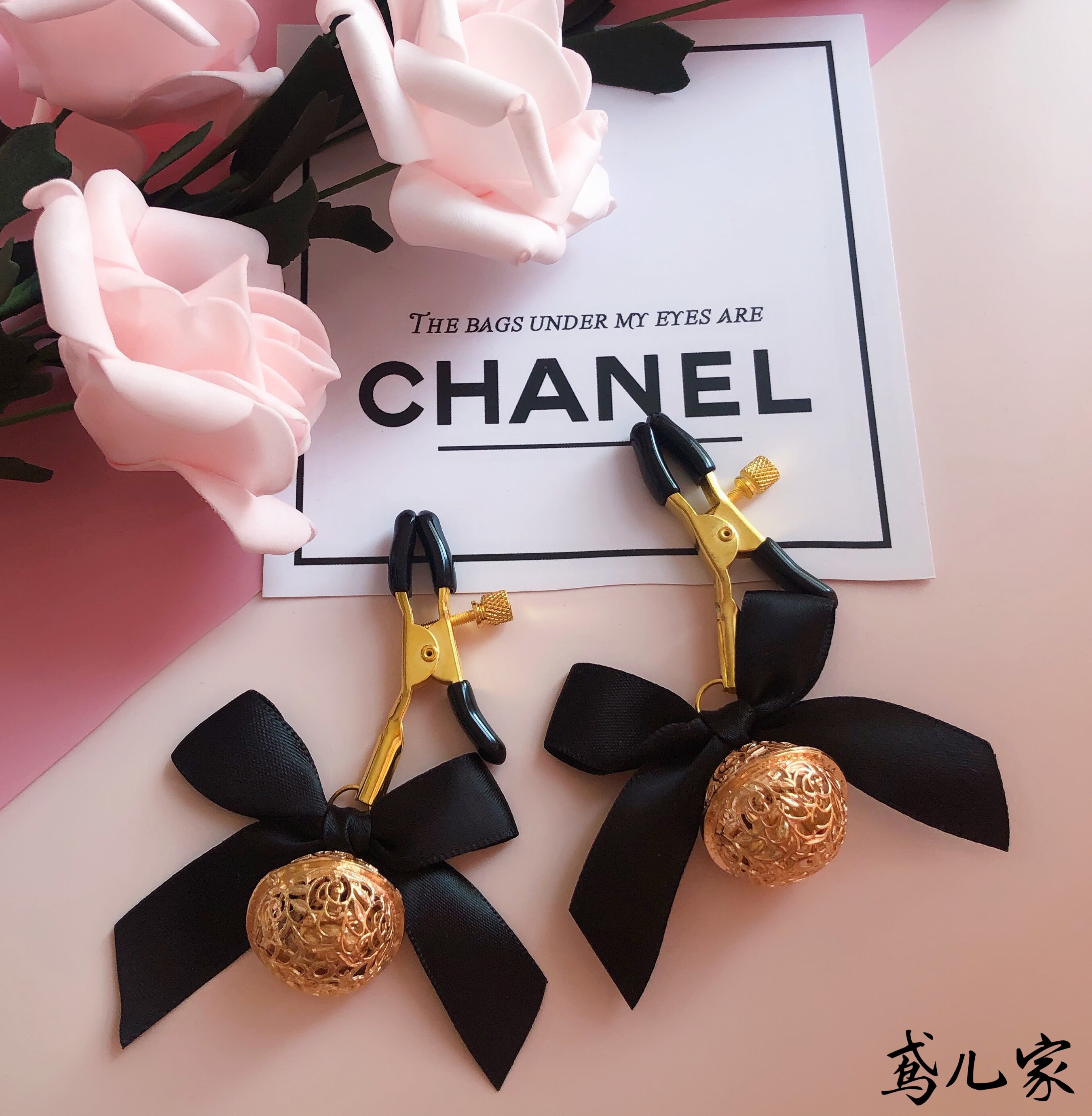 A palace bell milk clip Bow bell milk clip Fun sm alternative toy training maid style