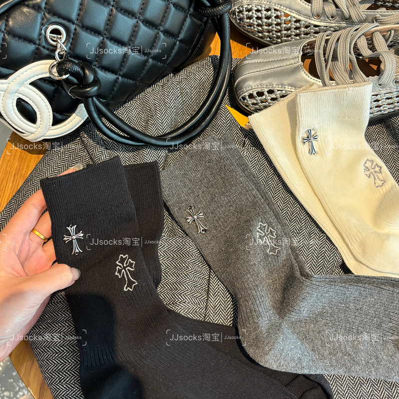 European-Style Light Luxury Cross Socks for Women, Shenzhen Nanyou Autumn and Winter New Popular Style ins Simple Sporty Mid-Calf Socks