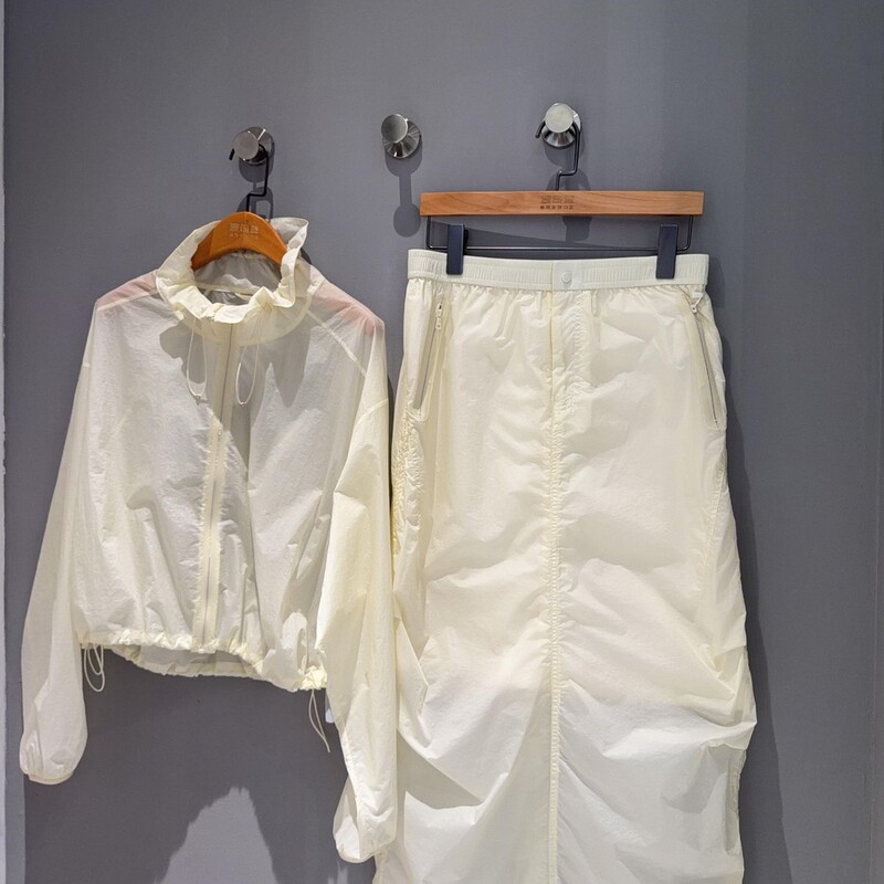 Relaxed Sun Protection Clothing Set 2026 Summer Thin Style Simple Versatile Yellow Stand-Up Collar Jacket and Skirt Two-Piece Set Relaxed Sun Protection Clothing Set 2026 Summer Thin Style Simple Versatile Yellow Stand-Up Collar Jacket and Skirt Two-Piece Set