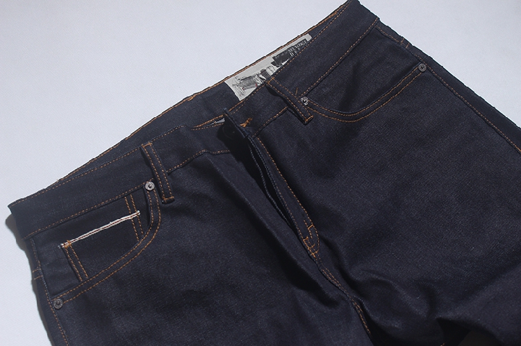 Okayama Denning vải, mô hình gia súc, không bị che khuất, thêu viền tai đỏ, quần denim mỏng thẳng nam style nam