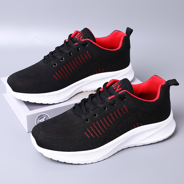 Summer Breathable Men's Shoes Thin Fly Knitted Mesh Sports Running Casual Lightweight Deodorant Dad Black Mesh Shoes Trendy shoes