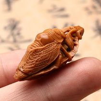 Olive stone single stone blockbuster gold cicada hollow hand-carved toy with beard keychain mobile phone hanging for men