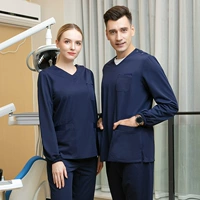 Синий лонгслив подходит для мужчин и женщин