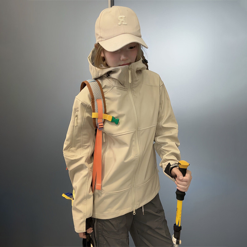 Trendy American-Style Functional Windproof Jacket for Women, Spring and Autumn Waterproof Softshell Coat with Hood, Outdoor Mountaineering Jacket