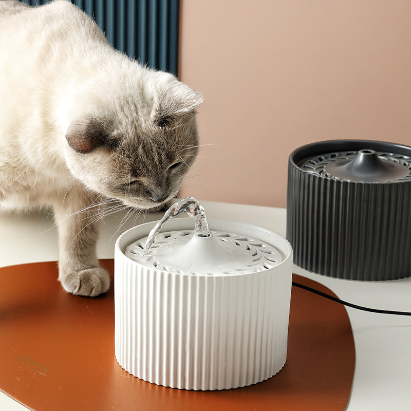 Pet cat water dispenser automatic circulation ceramic water drinker detachable washing mobile water dispenser large capacity anti-overturning