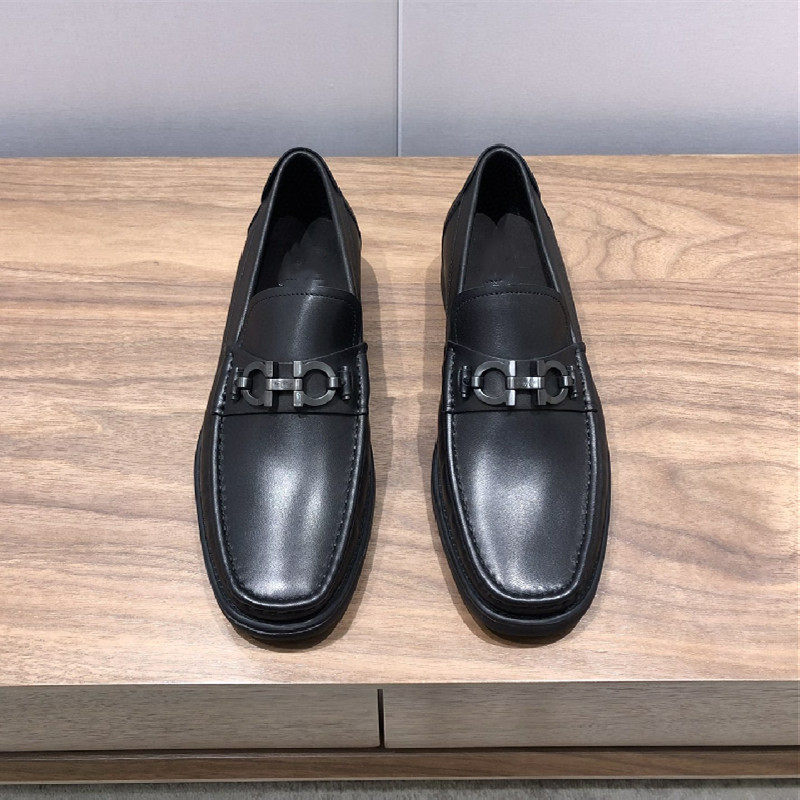 Tire cowhide horseshoe buckle leather shoes men's business casual metal horsebit buckle thick soled square head one foot pedal Loafer shoes
