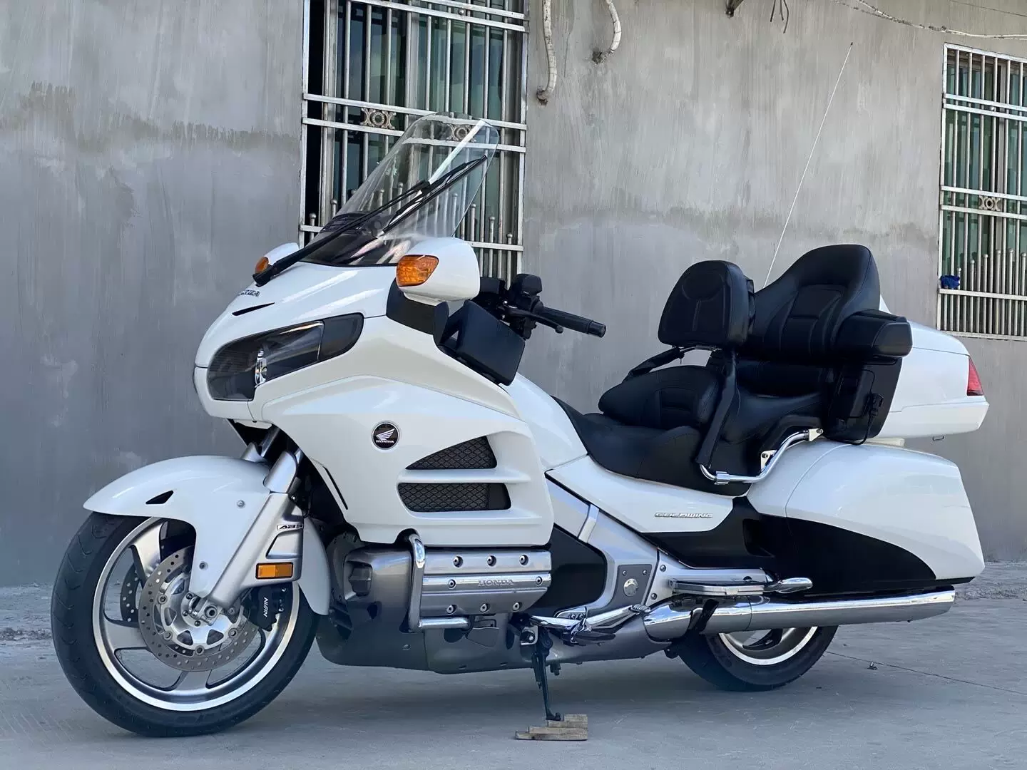 Импортированный люкс Honda Gold Wing GL1800 дальнего путешествия большой педаль Malayster 250C круизер мотоцикл