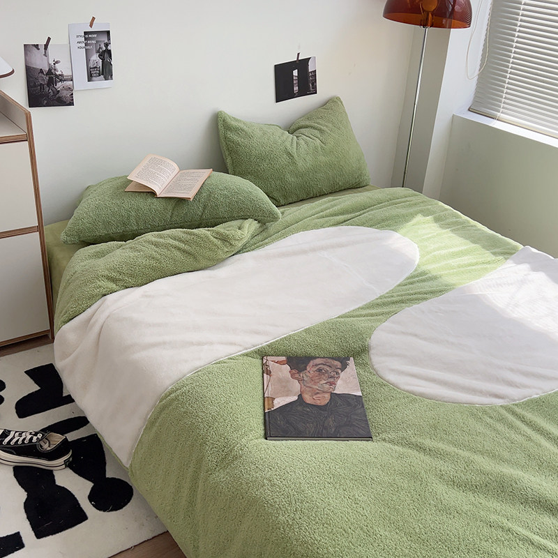 In cure is winter healing heating double-sided bed on four pieces of cow-coral velvet sleeve