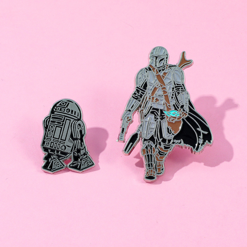 European and American Movies Star Wars Metal Badge Alien Robot Alloy Brooch Accessories Pin Clothing Decoration European and American Movies Star Wars Metal Badge Alien Robot Alloy Brooch Accessories Pin Clothing Decoration
