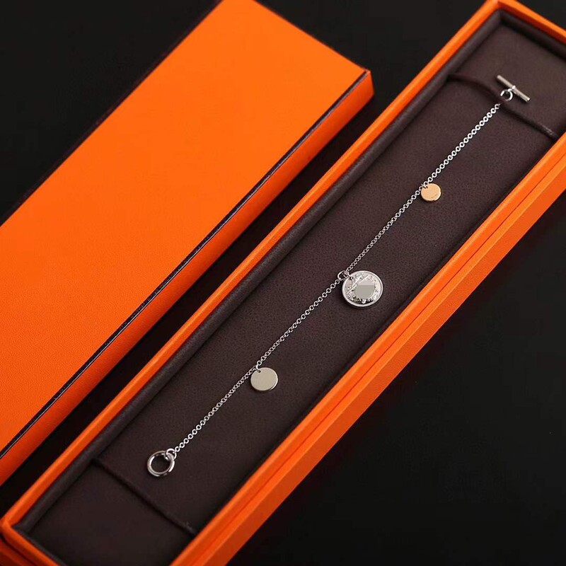 New H Bracelet Gold Coin Bracelet Clear Steel Seal V Gold Plated Rose Gold White Golden Cnc Carved Tassel Coin Bracelet New H Bracelet Gold Coin Bracelet Clear Steel Seal V Gold Plated Rose Gold White Golden Cnc Carved Tassel Coin Bracelet