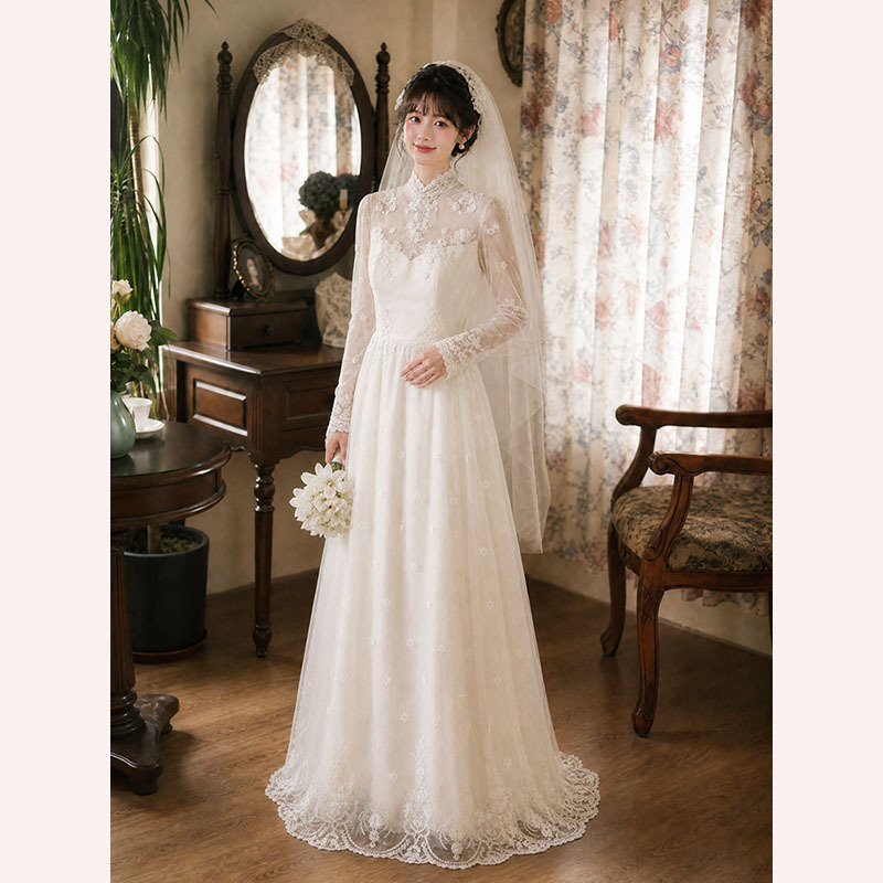 French-Style White Forest-Inspired Simple Light Wedding Dress, Niche Light Luxury Engagement Banquet Dress, Elegant Retro Going-Out Dress