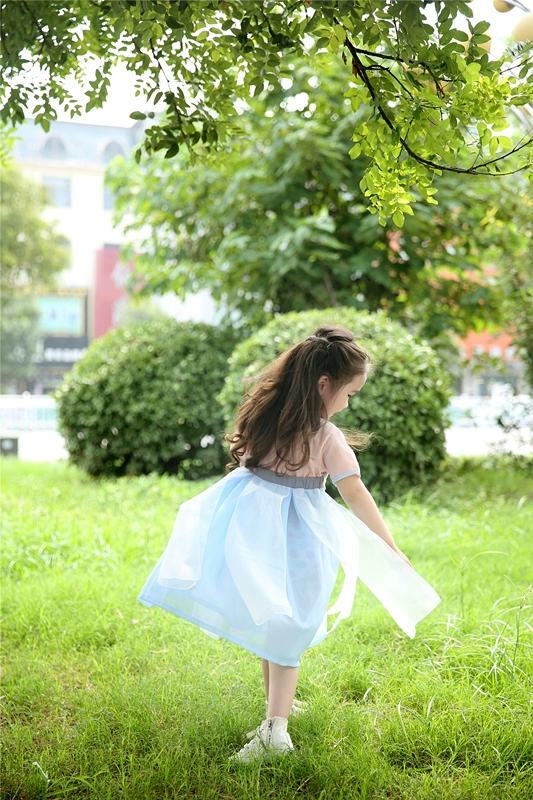 Ảnh studio trang phục trẻ em chụp ảnh cô gái Tang phù hợp với Hanfu phiên bản cải tiến của quần áo trẻ em hàng ngày váy công chúa cổ tích - Khác đầm trẻ em cao cấp