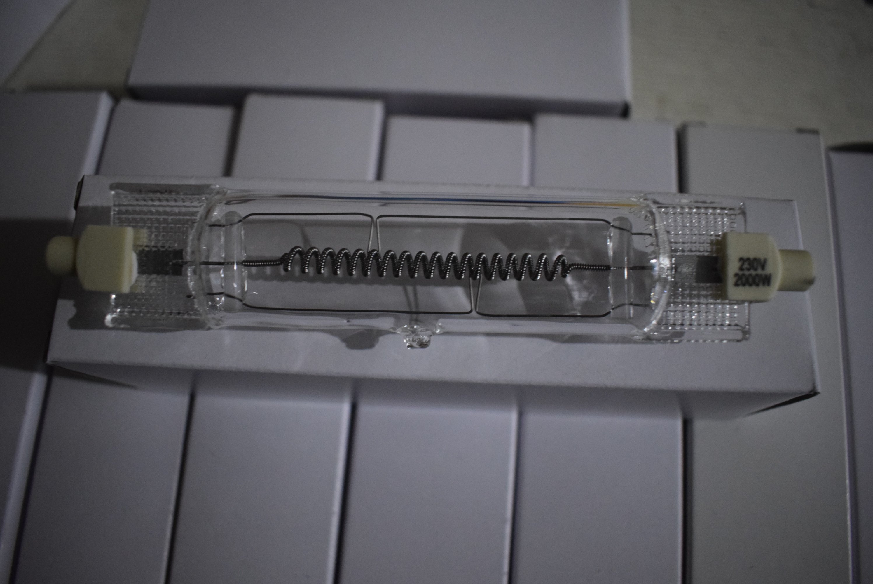 2000W yellow head light bulb 2KW dual end soft light bulb film and TV photo camera lamp with yellow head light tube