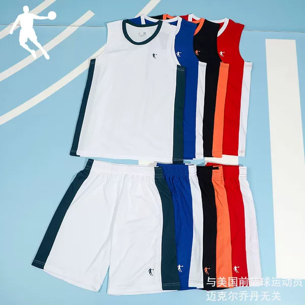 Товары от 乔丹步行者专卖店