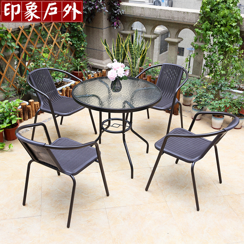 Outdoor table and table umbrella Courtyard Vine Chair Open-air Balcony Iron Art Casual Milk Tea Shop Outdoor cafe Composition Three sets