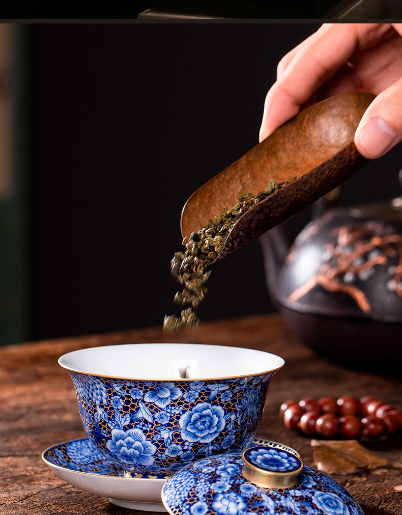 Blue and white tureen hand - made ceramic tea cup flower jingdezhen ceramics by hand three tureen kung fu tea tea bowl