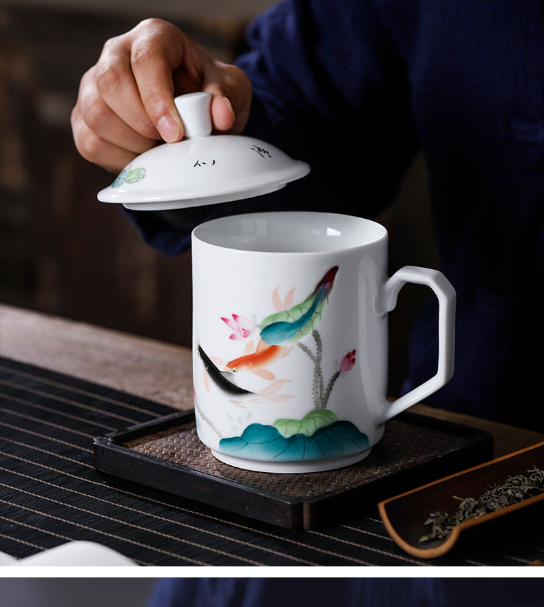 Jingdezhen ceramic cups pure hand - made cover cup of big capacity office mercifully cup gift cup lotus carp cup