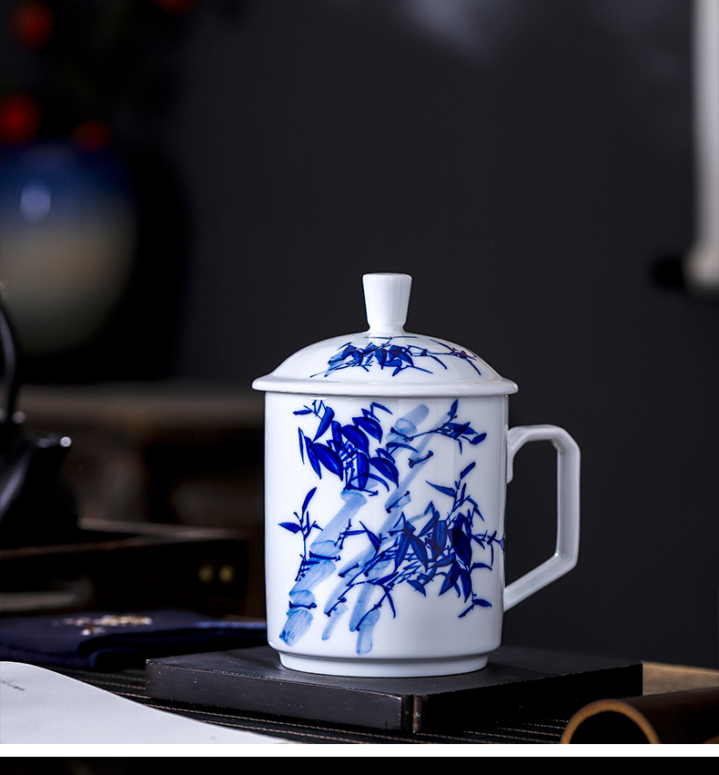 Blue and white orchid large capacity office cup hand - made ceramic tea cup with lid handle all hand of jingdezhen tea service