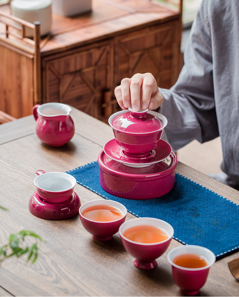 Jingdezhen ceramic carmine tureen bowl teapot teacup masters cup tea service of a complete set of household kung fu tea set