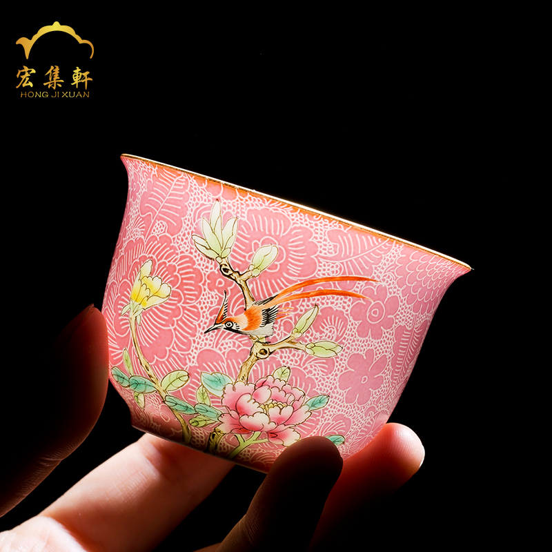 Jingdezhen ceramic kung fu tea set hand pick flowers paint powder enamel sample tea cup noggin master cup single CPU