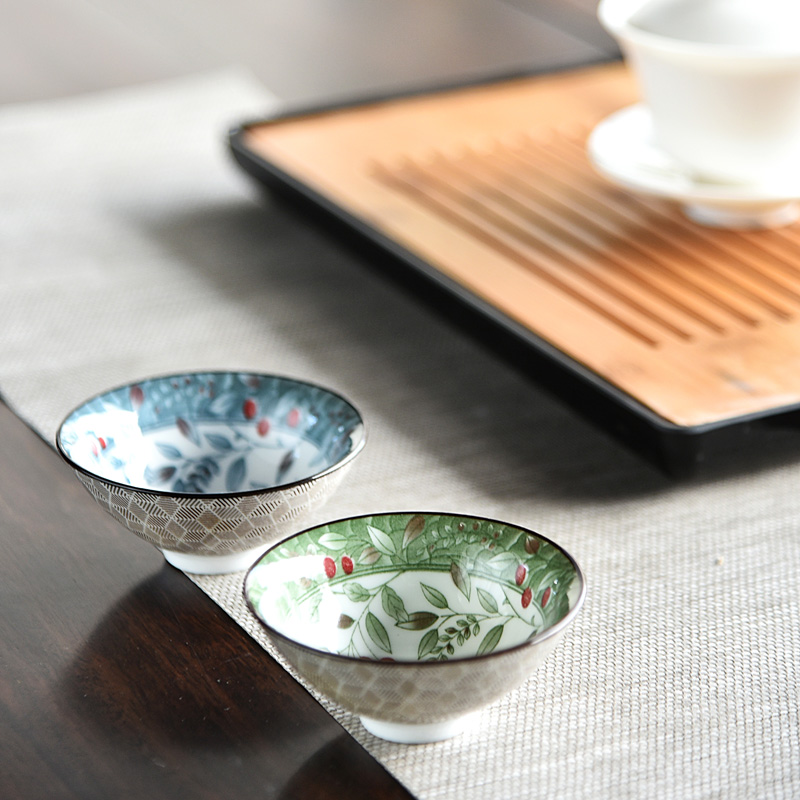 Blue and white porcelain tea cup single cup ceramic kung fu hand-painted small tea cup tea set tea cup tea bowl tea cup master cup