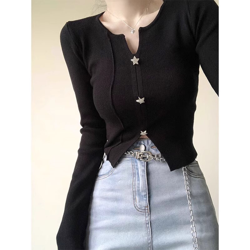 Black Short Top for Petite Figures, 2024 New Early Autumn Outfit, Trendy Sweater Knitwear