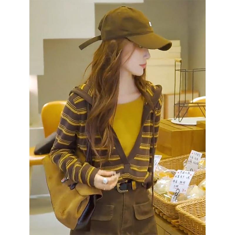 Korean Style Age-Reducing Color-Block Striped Hooded Knit Top for Women, This Year's Popular Hot Item, Fake Two-Piece Slimming Casual Top