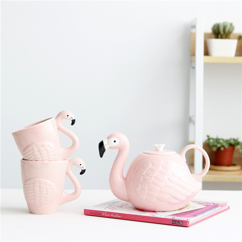 Love graces creative move special - shaped ceramic flamingos animal modelling American pastoral style glass kettle