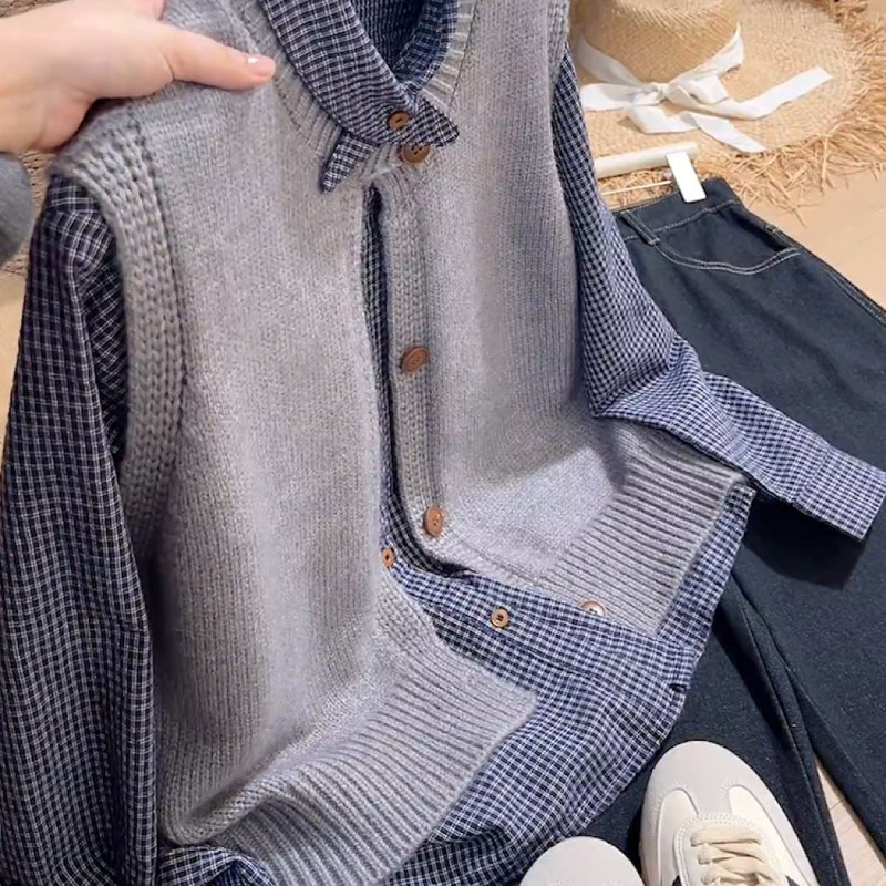 Korean-Style Round-Neck Knitted Cardigan Vest Plaid Shirt Two-Piece Set Women's Autumn New Sweater Vest Layered Top Korean-Style Round-Neck Knitted Cardigan Vest Plaid Shirt Two-Piece Set Women's Autumn New Sweater Vest Layered Top