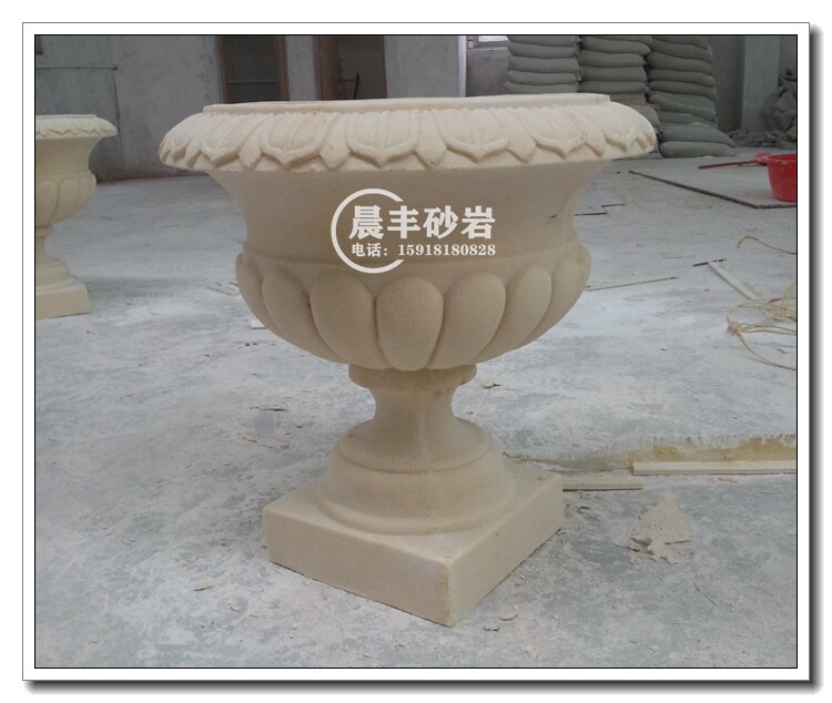 Sandstone embossed glass fiber imitation bronze frescoed solid sculpture garden outdoor decoration flower pot sandstone flower pot H033