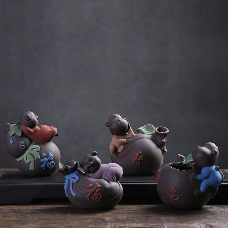 Auspicious industry purple sand tea set ceramic tea pet pig tea tea art by hand small potted the tea taking the to play penjing products can raise