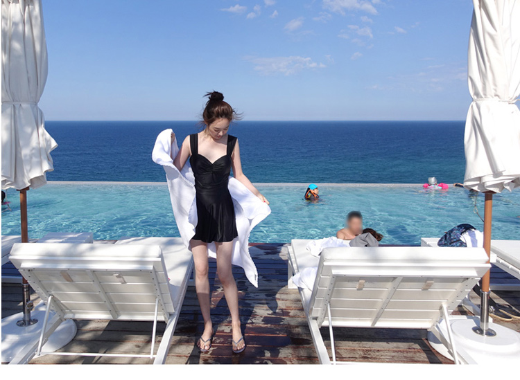 2018 mẫu mới màu đỏ Hàn Quốc kích thước lớn nước hoa nhỏ bảo thủ chia váy nóng bỏng mùa xuân áo tắm một mảnh ba mảnh nữ bikini liền thân màu đen
