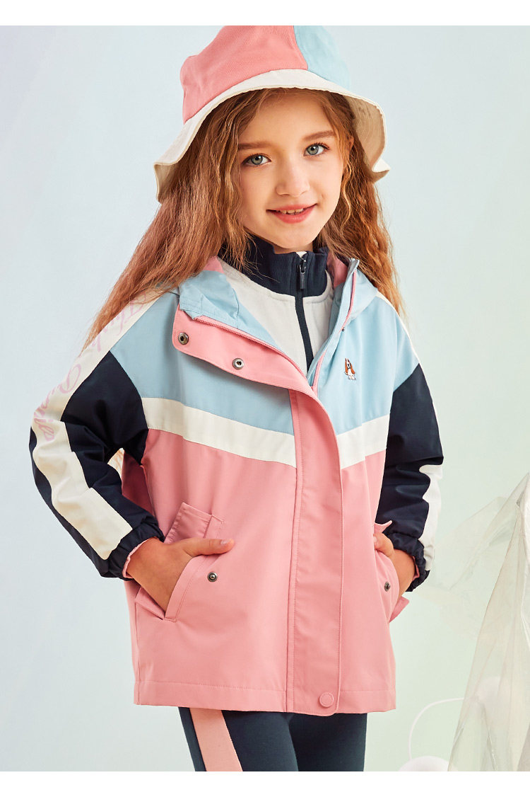 Hush Puppies 暇步士 23年春季新款 拼色连帽 儿童风衣外套 天猫优惠券折后¥149包邮(¥319-170)男女童105~170cm码多色可选