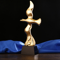 Wings soar new high-end crystal trophy custom resin trophy creative custom metal trophy making lettering