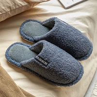 Маленький плюшевый голубой