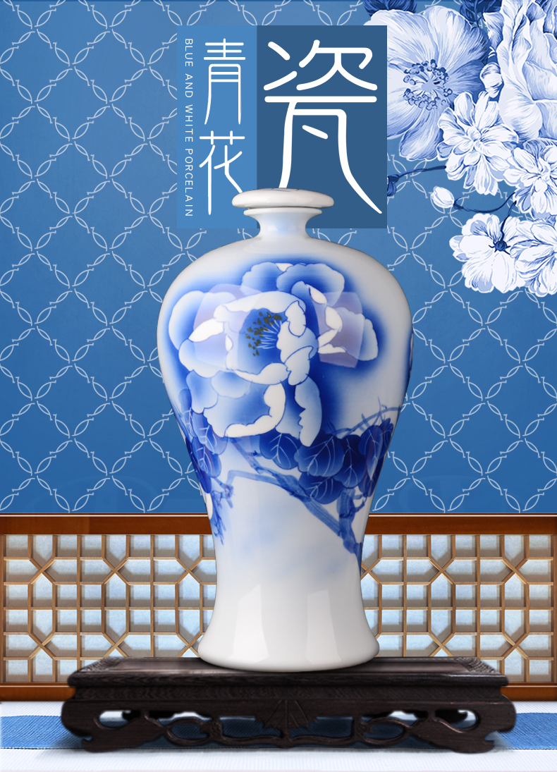 Jingdezhen hand - made blue mercifully bottle wine ark, of Chinese style household furnishing articles May 10 jins of household ceramics empty wine jars