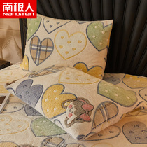 South Pole plus velvet pillowcase snowflake Thickened Pillow Core Cover 48 * 74cm Coral Suede Cartoon Pillow Bag Pair of 2 only
