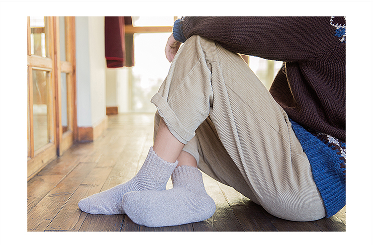 Nhật Bản cộng với nhung dày nam vớ cotton ống len vớ ấm terry retro khăn vớ mùa đông vớ len vớ