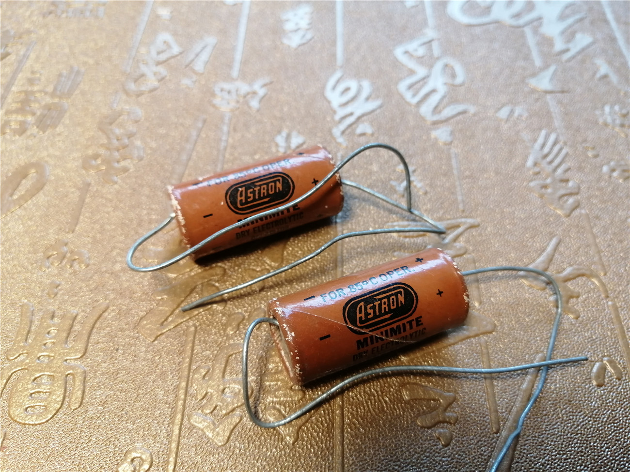 ASTRON paper tube 40UF 25V antique fever bile machine cathode capacitor Harman royal pair price