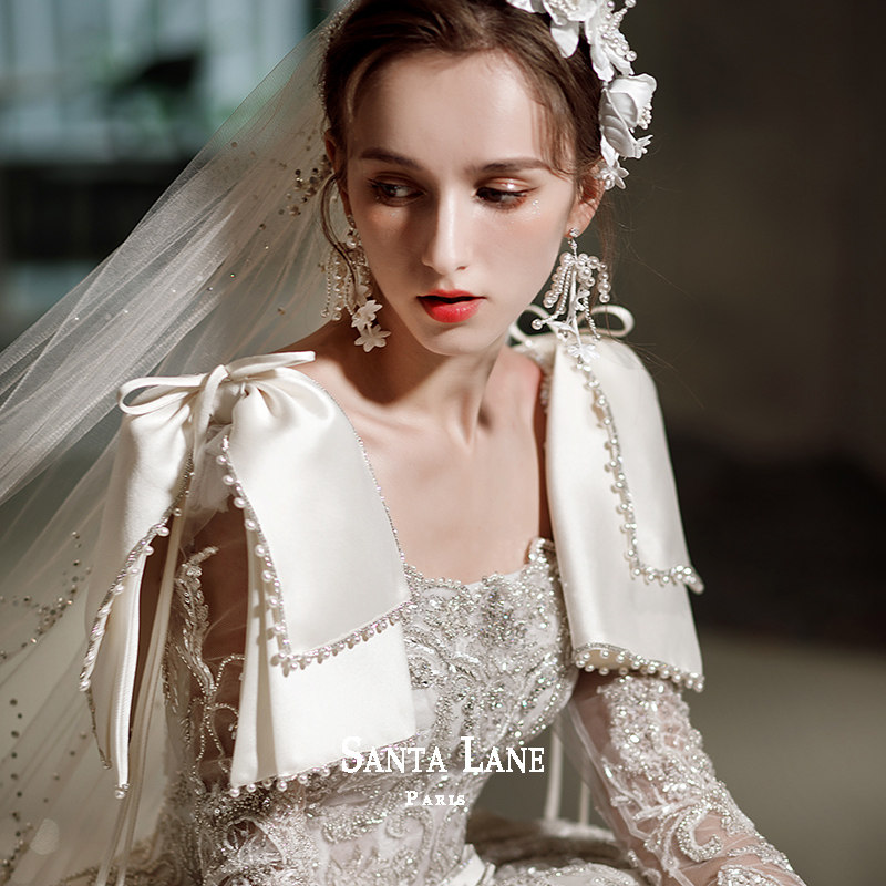 Wedding 2021 New Bride Court style luxury heavy industry square collar main wedding dress long sleeve high-end retro big tail