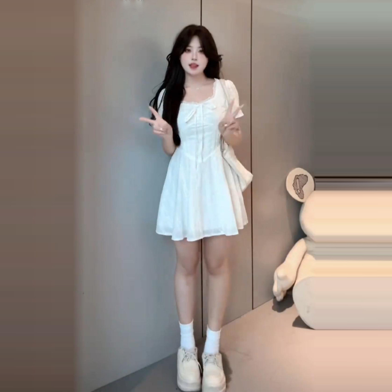 Plus-Size French-Style Gentle White Moonlight Dress for Women in Summer, Slimming Waist, Tummy-Covering, Elegant A-Line Dress