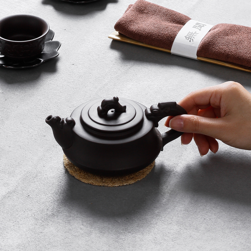 Three thousand creative hand little teapot yixing tea village single pot of kung fu tea set the teapot tea exchanger with the ceramics are it