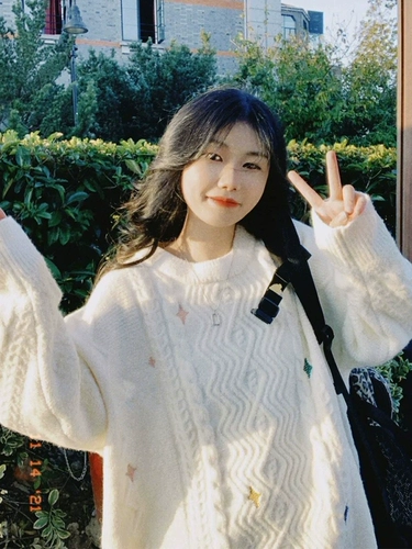 Японский стиль, древний ленивый стиль, свободная белая вязаная женская женская весна и осенью Новый вязаный нишевый дизайн.