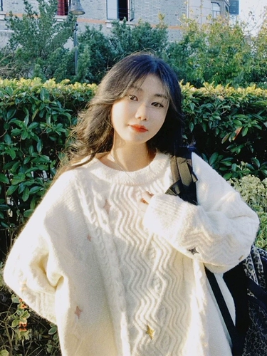 Японский стиль, древний ленивый стиль, свободная белая вязаная женская женская весна и осенью Новый вязаный нишевый дизайн.