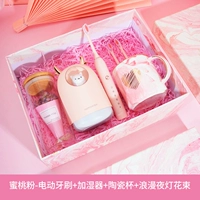 Зубная щетка, увлажнитель воздуха