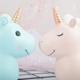 Маленькая милая пара подарка на день рождения девочки девочки маленькая девочка творческая начальная школа ученики с практическим детским днем ​​Liuyi