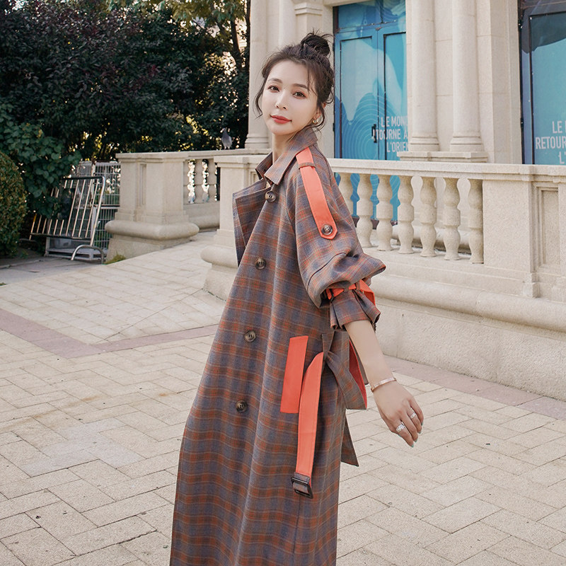 Plaid trench coat women's mid-length version 2022 spring new temperament goddess fan stitching hit color British style coat
